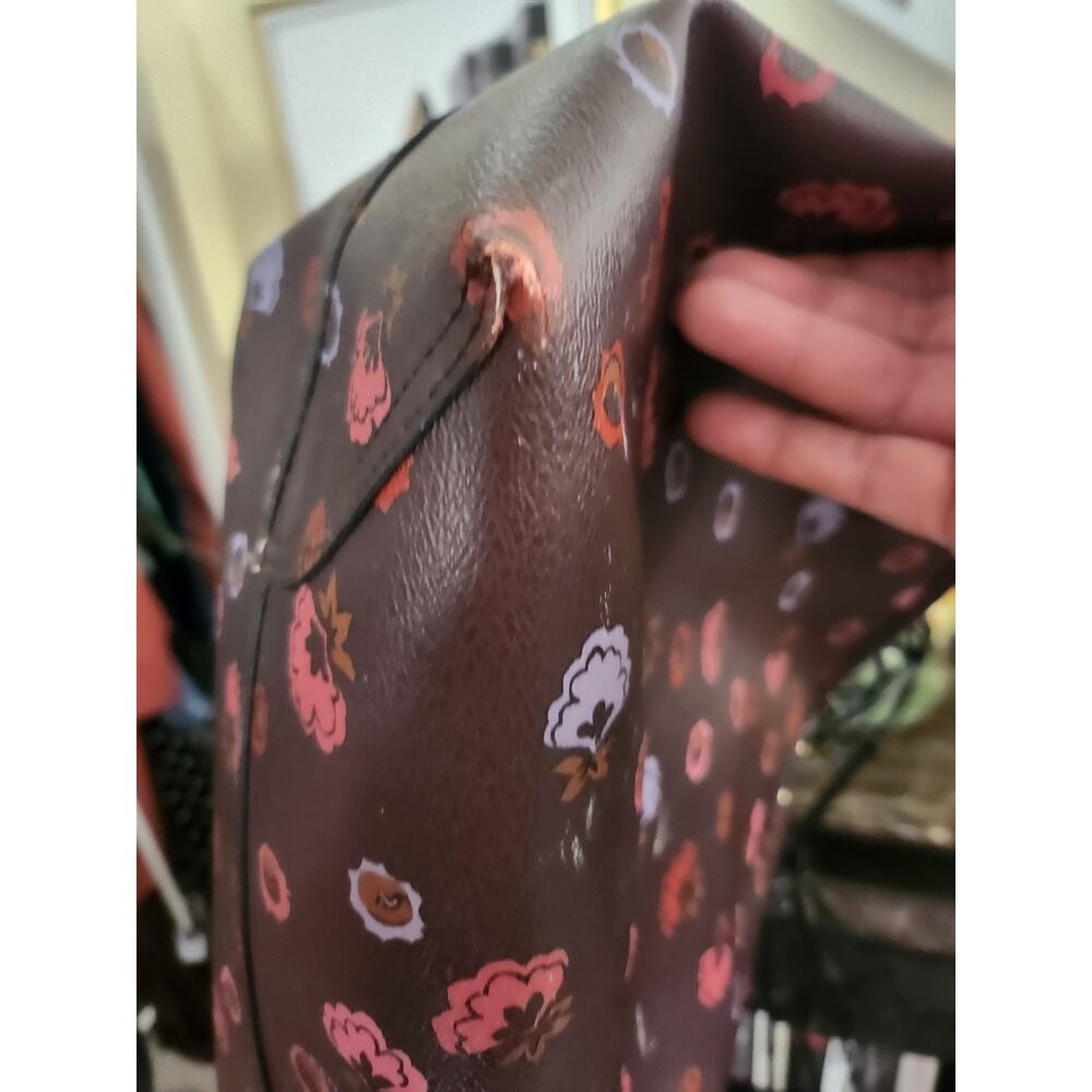 Coach Reversible City Tote & pouch - Picture 9 of 12